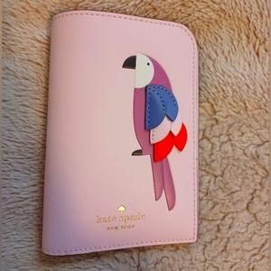 Kate Spade Pink Parrot Passport Holder Flock Party - WLRU6241